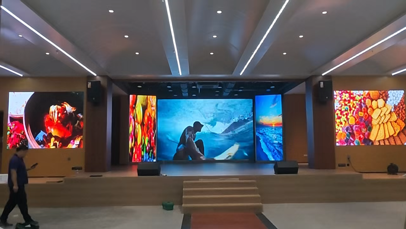 荆州某地 LED 显示系统项目